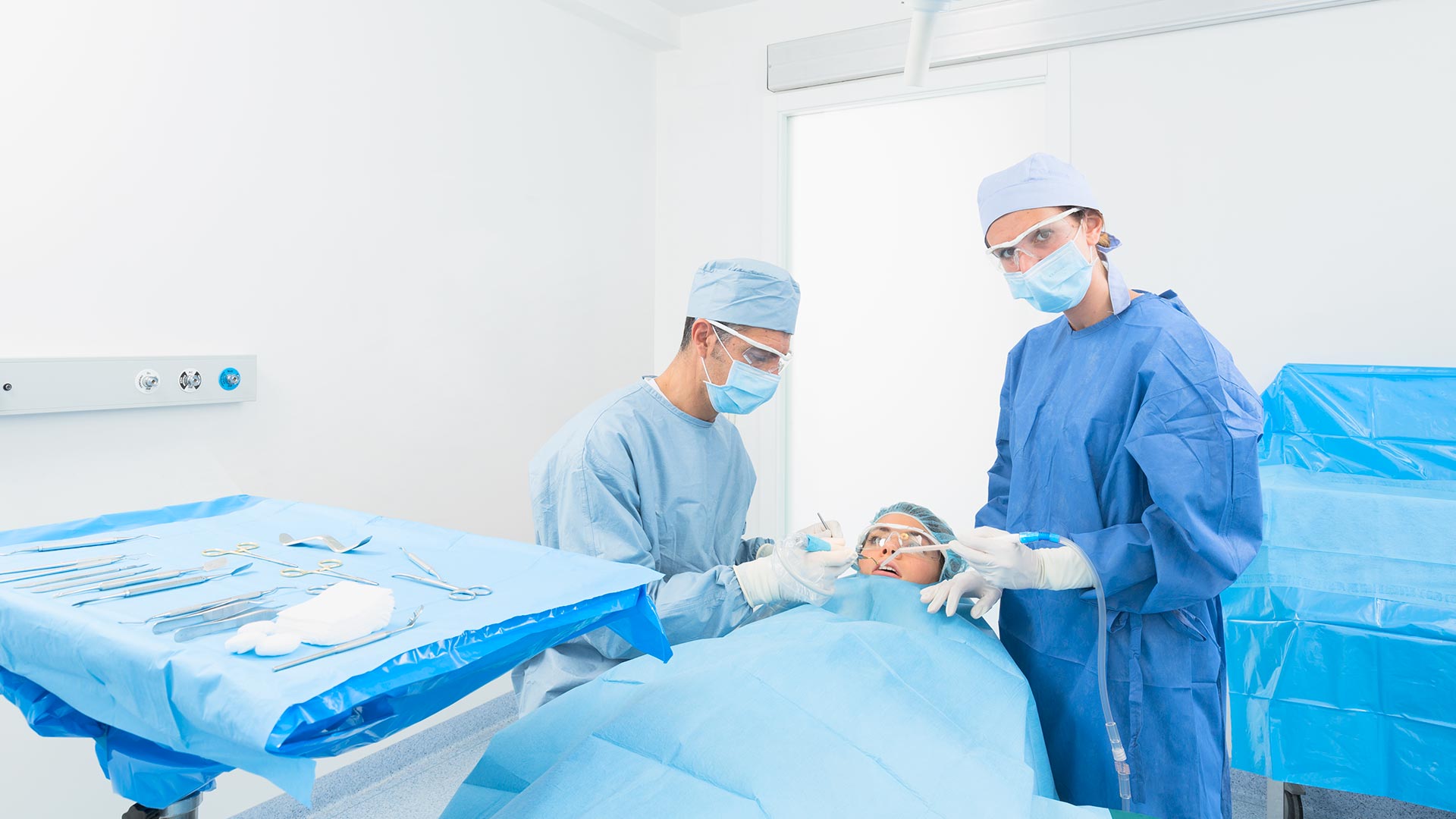 The Sterile Field In Dental Surgery Euronda Alle